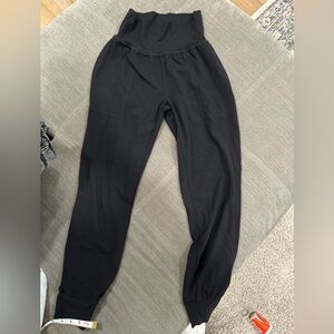 Athleta Black Salutation Jogger